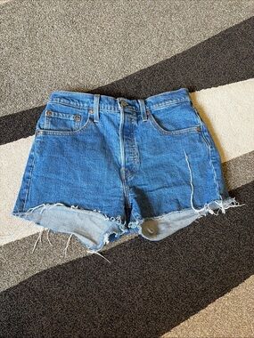 Levi's 501 Cuffed Shorts Blue Classic Medium Wash Button Fly 28 Stretch
